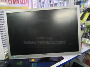 24 Inches Samsung Monitor Refurbished