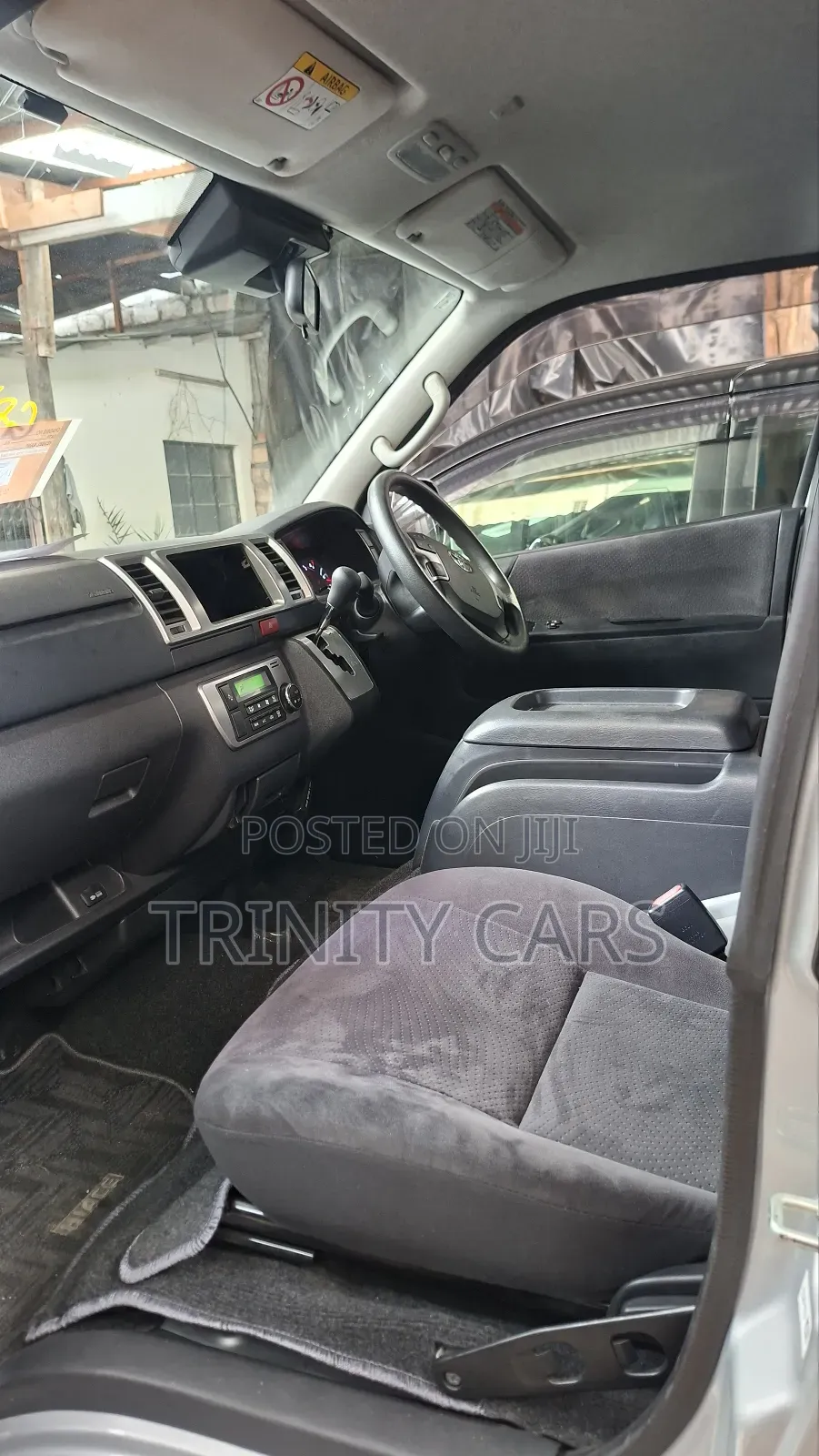 Toyota HiAce 2019 Silver