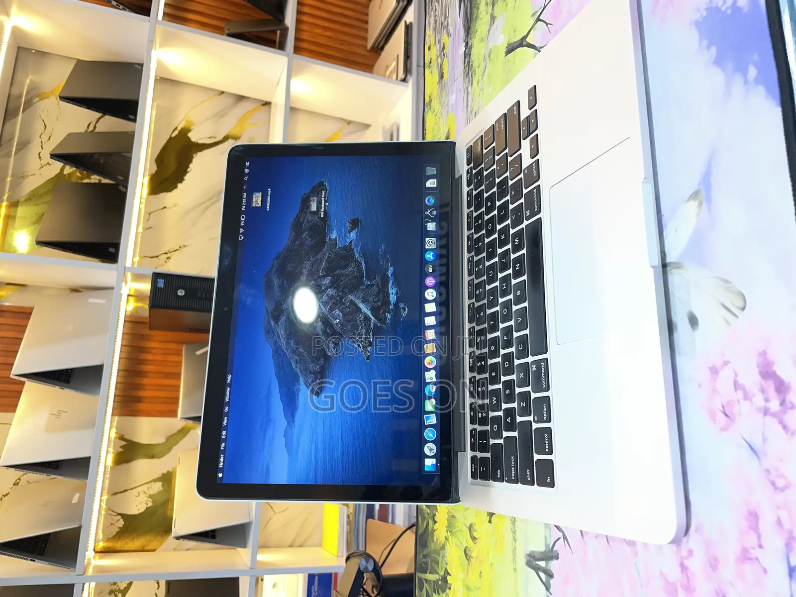 Laptop Apple MacBook Pro 2015 8GB Intel Core I5 SSD 256GB
