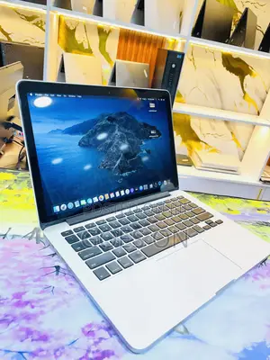 Laptop Apple MacBook Pro 2015 8GB Intel Core I5 SSD 256GB