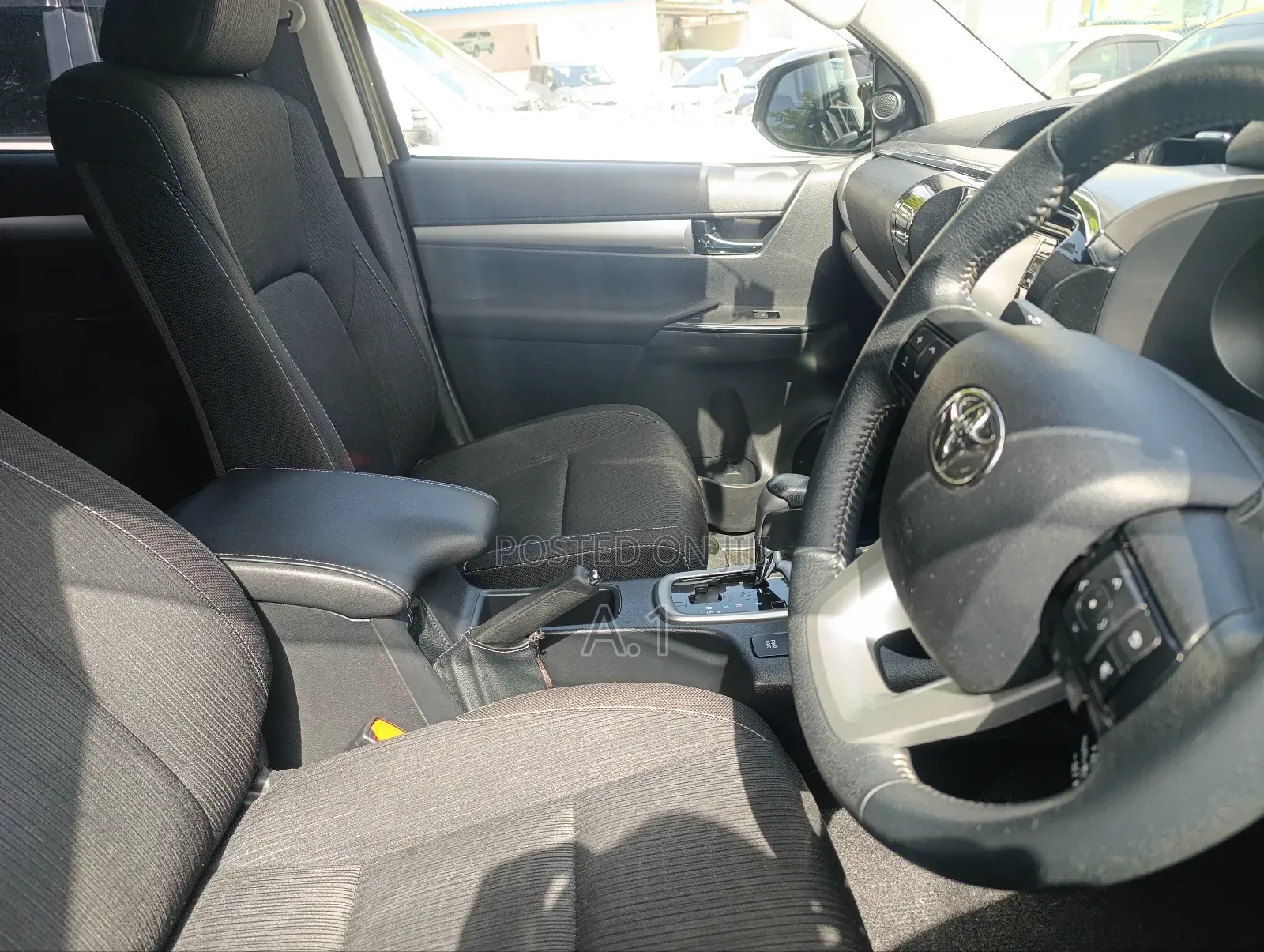 Toyota Hilux SR HI-Rider 2019 Gray