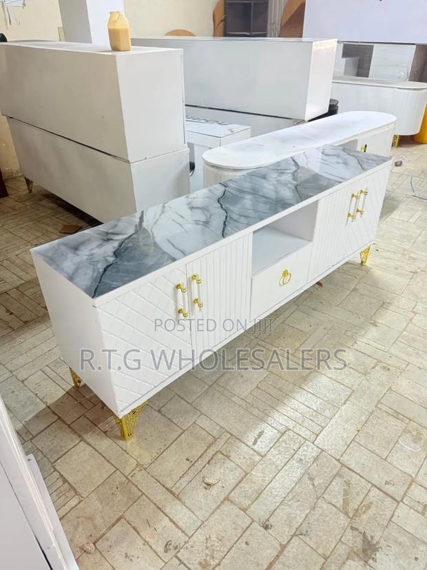 5.5 FTS Executive Tv Stand With Marble Sheet Top
