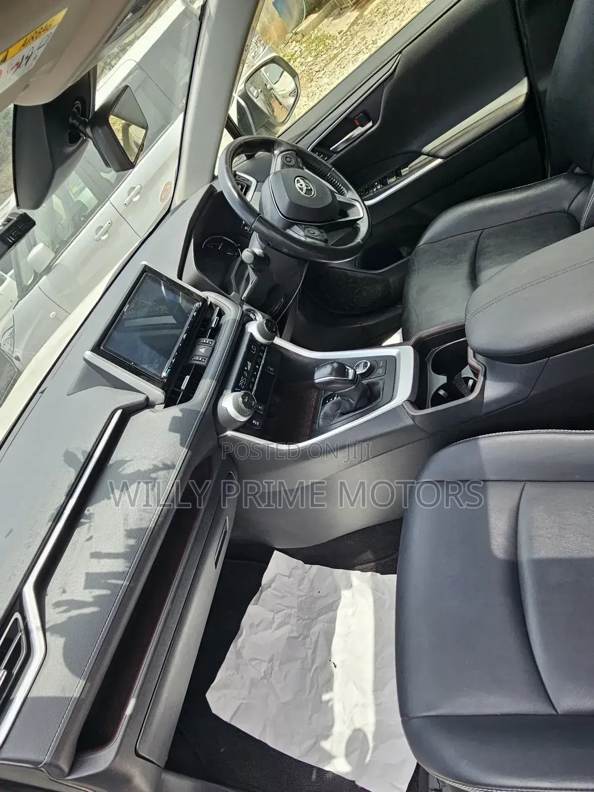 Toyota RAV4 2019 White