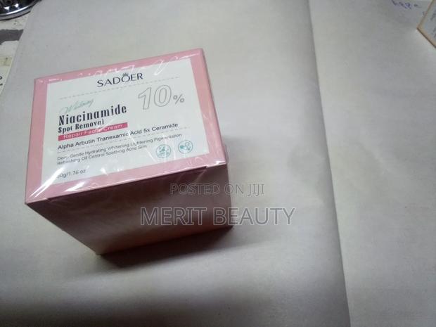 Niacinamide Spot Removal - main view