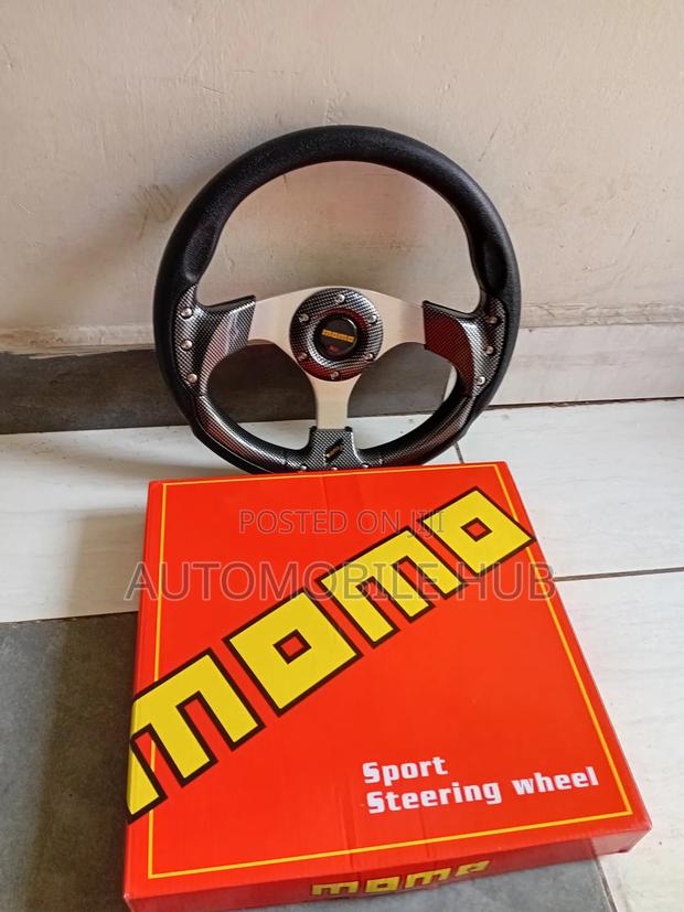 Premium Deep Dish Steering Wheel With Quick Release Hub - thumbnail 4