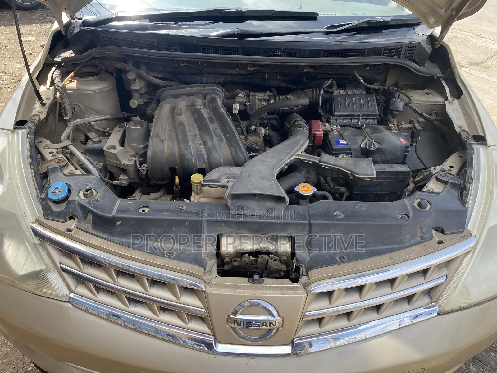 Nissan Tiida 1.5L 16V 2010 Gold