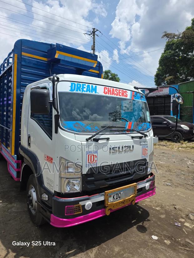 Isuzu FRR Lorry - thumbnail 2