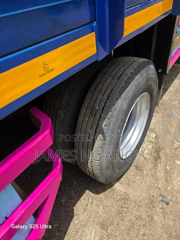 Isuzu FRR Lorry - thumbnail 6