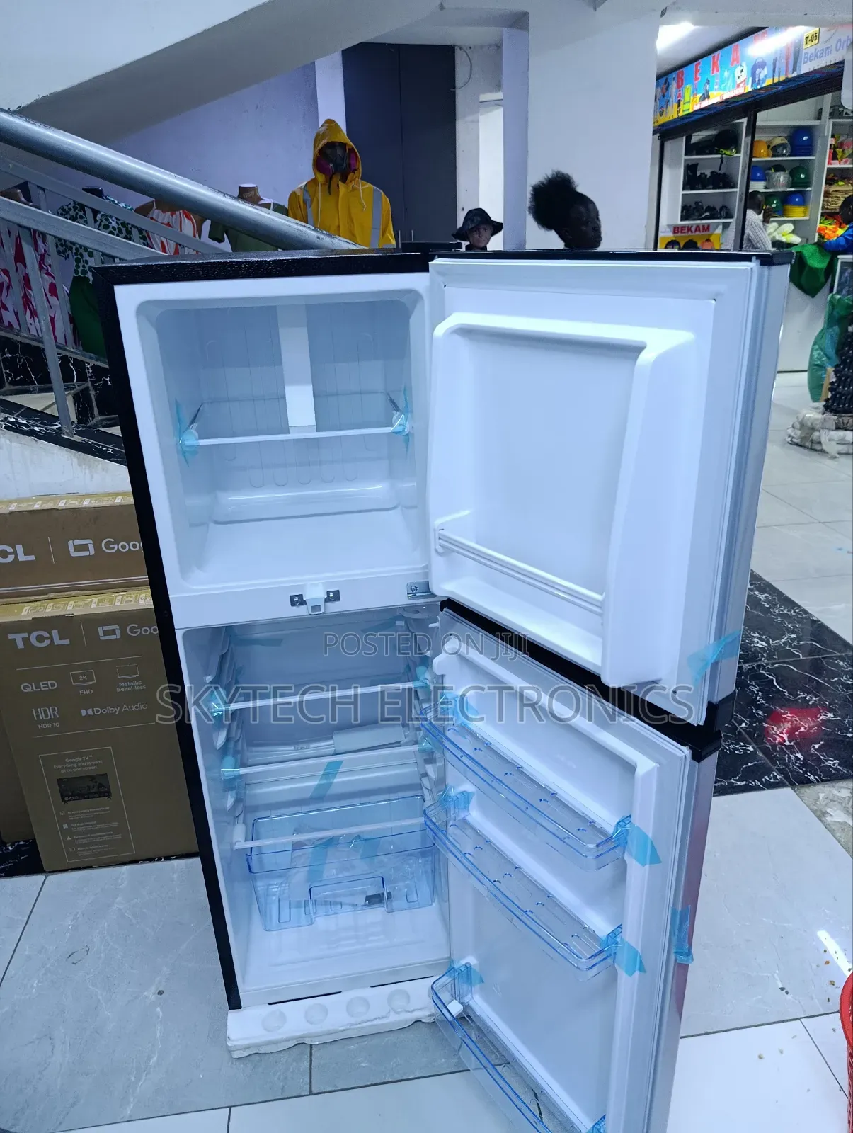 Ramtons Rf/349 Double Door Fridge 138l