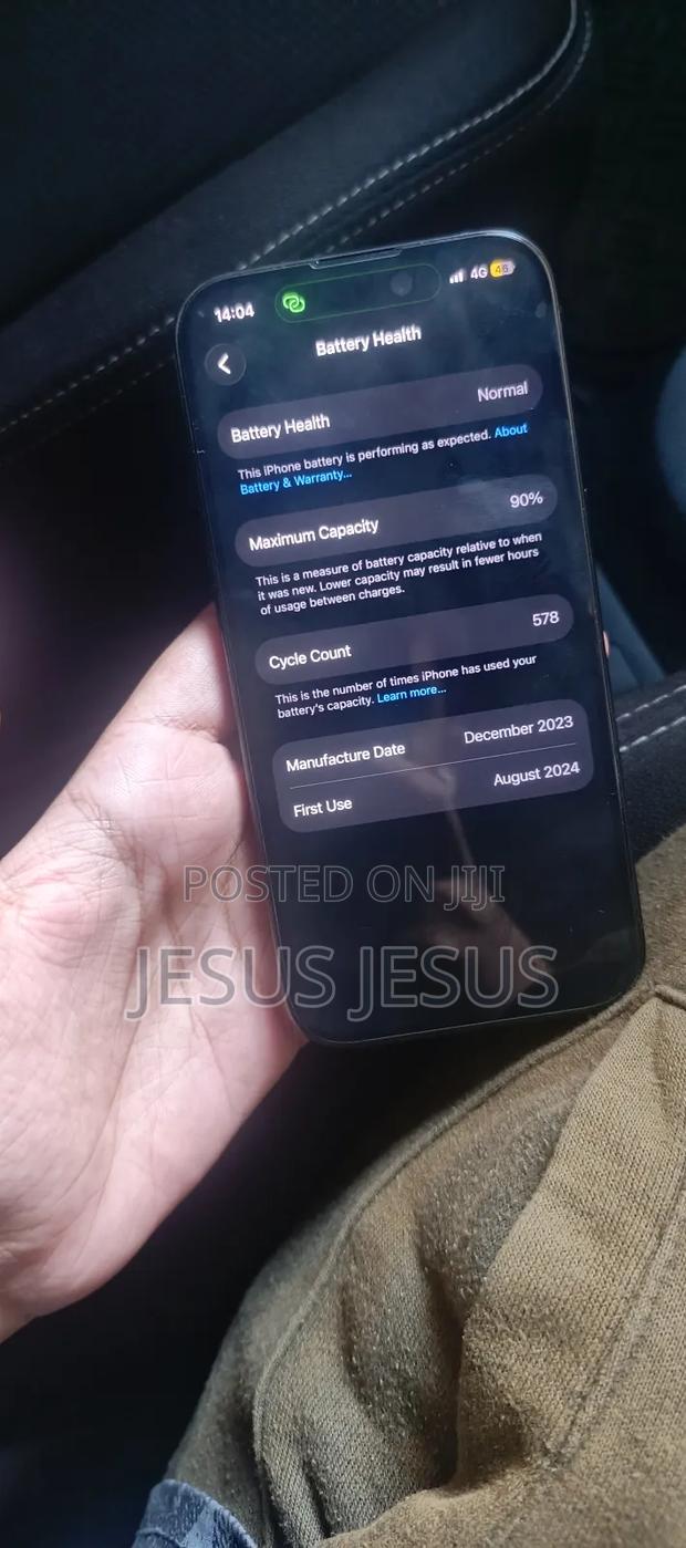 Apple iPhone 15 Pro 128 GB Black - main view