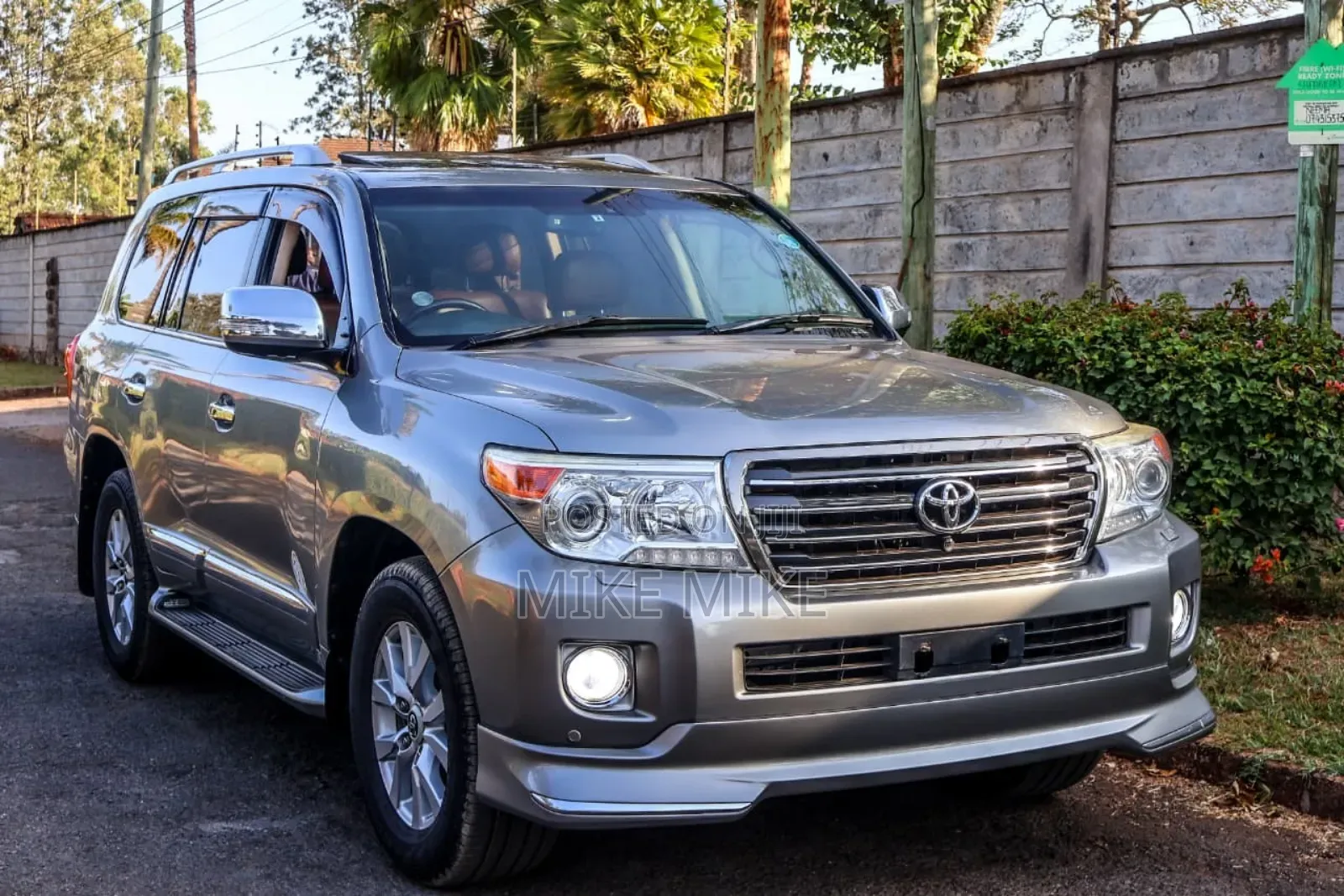 Toyota Land Cruiser 2015 Silver