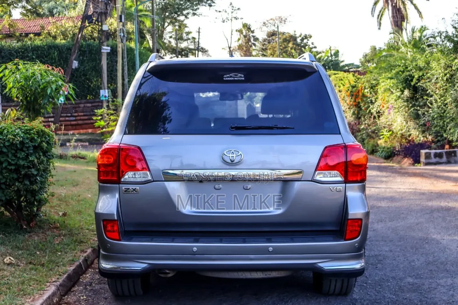 Toyota Land Cruiser 2015 Silver