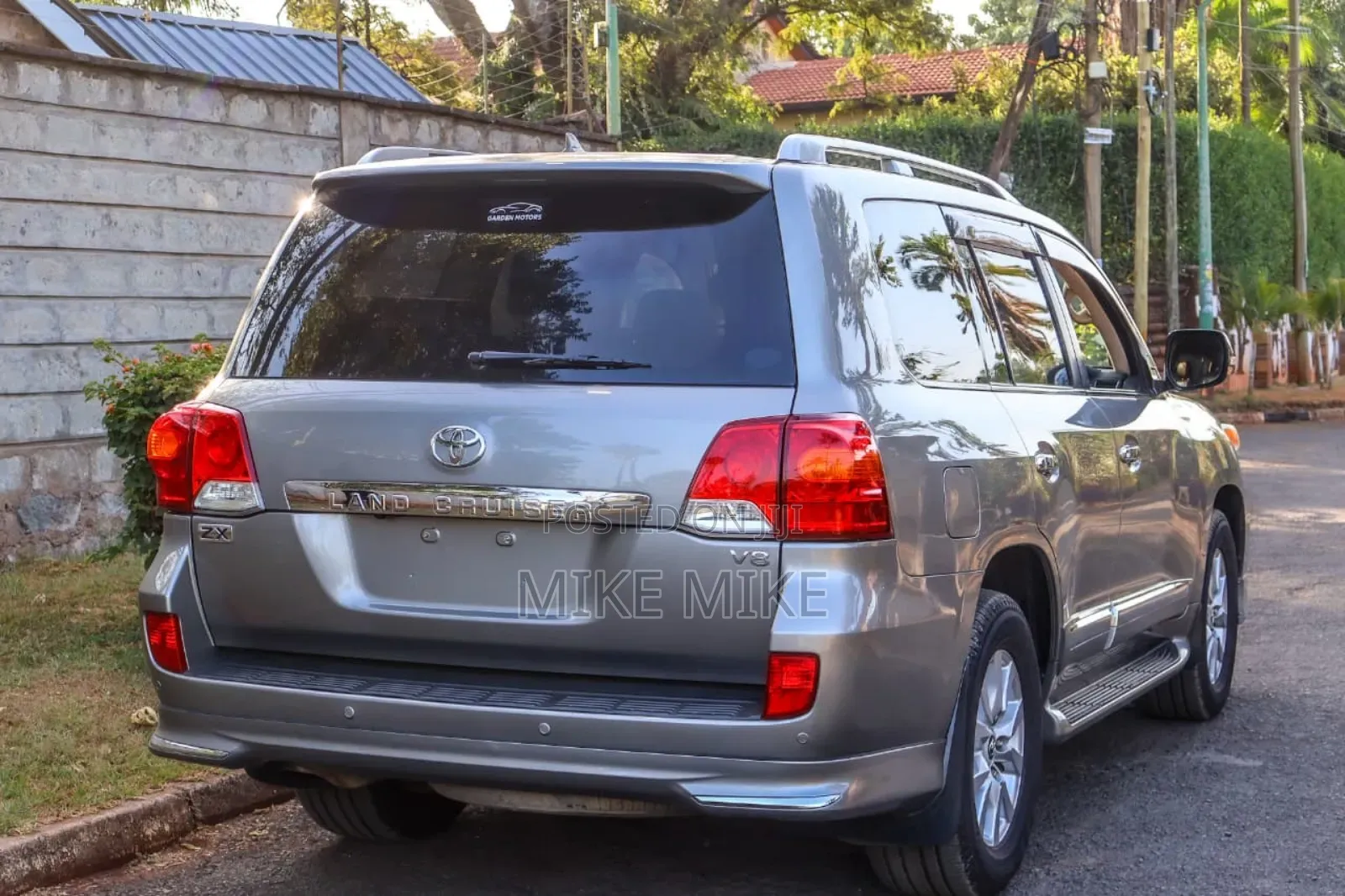 Toyota Land Cruiser 2015 Silver