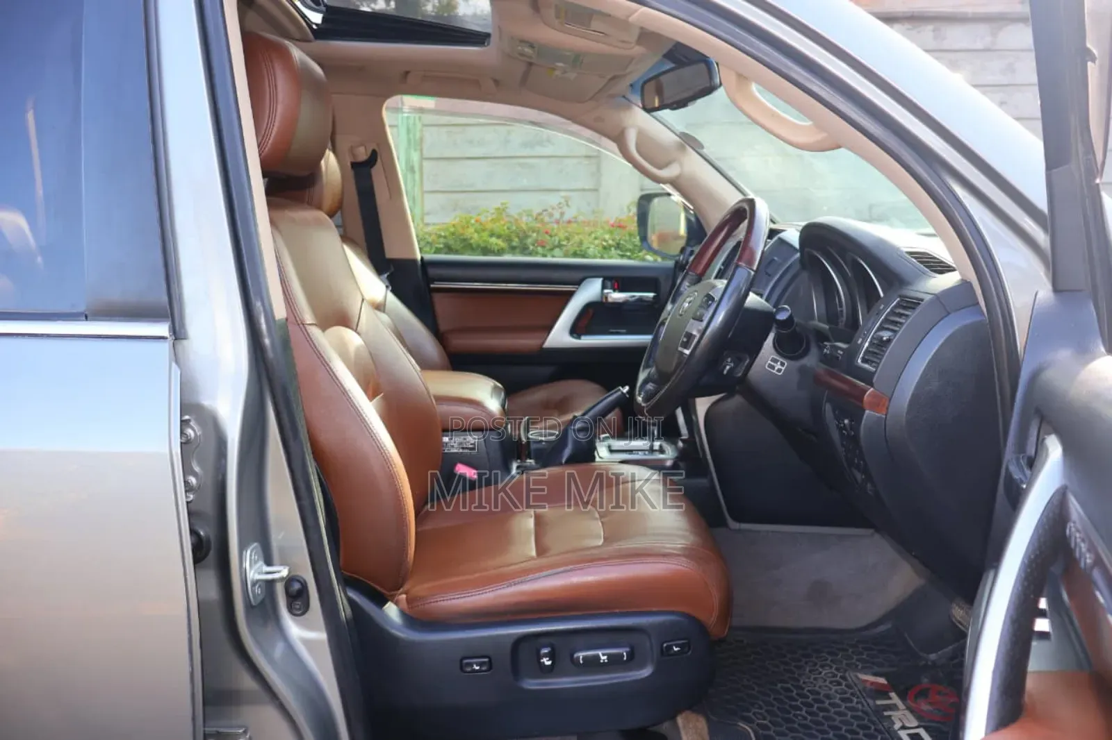 Toyota Land Cruiser 2015 Silver