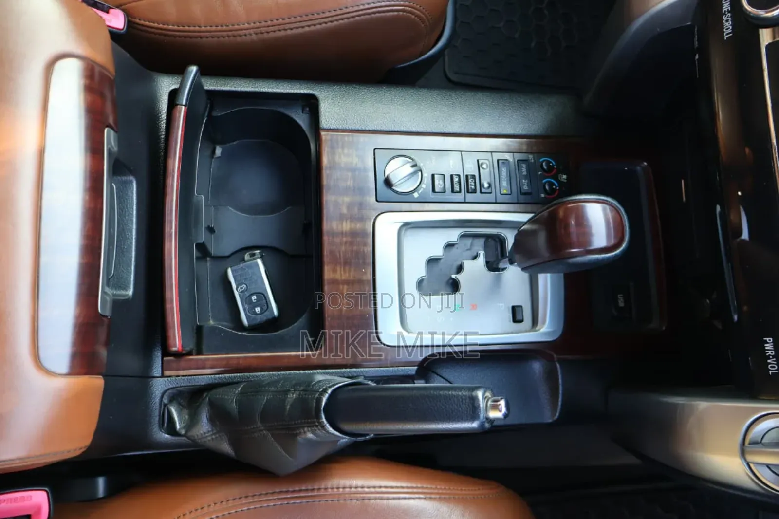 Toyota Land Cruiser 2015 Silver