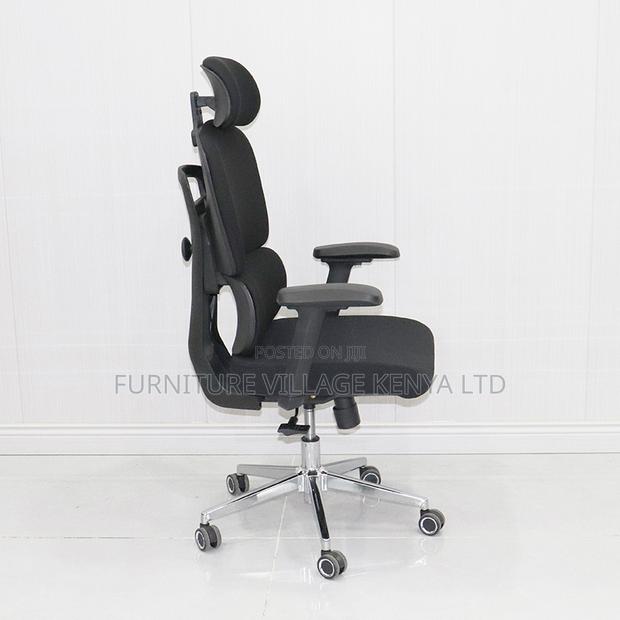 High-back Ergonomic Orthopedic Office Seat - thumbnail 3