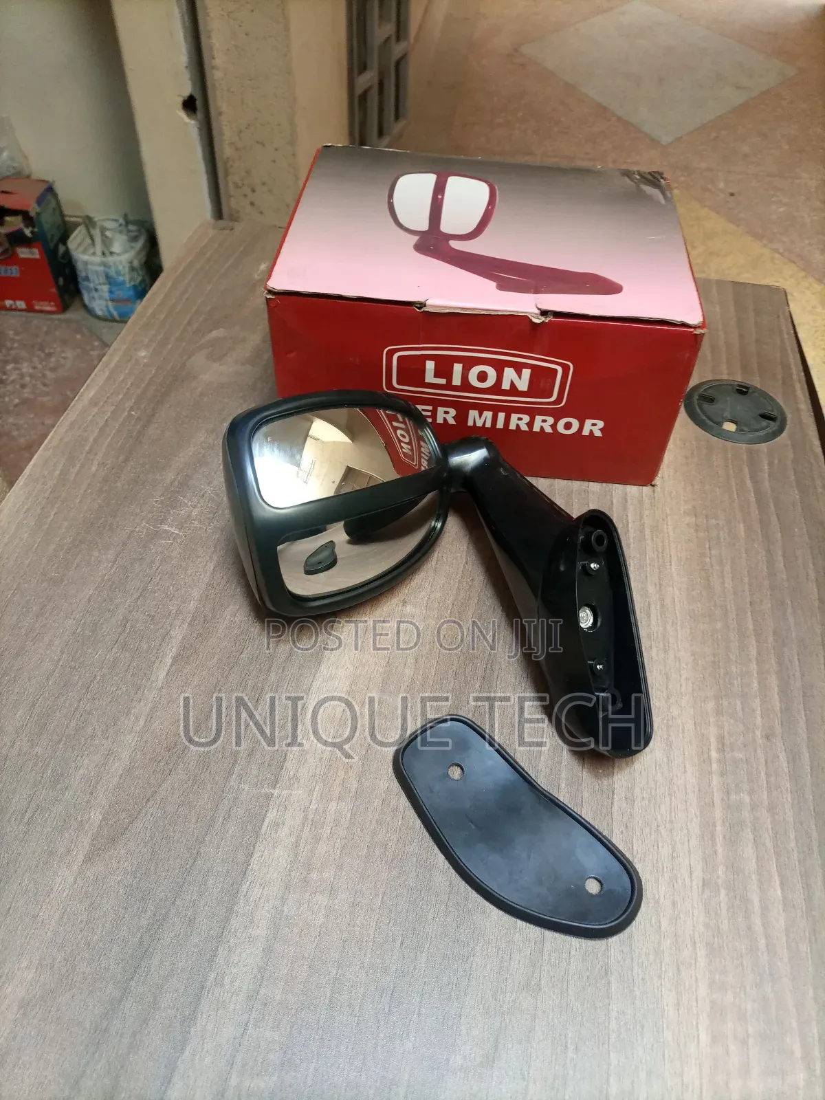 Prado 95 Front Bonnet Mirror(Fits Most Cars)