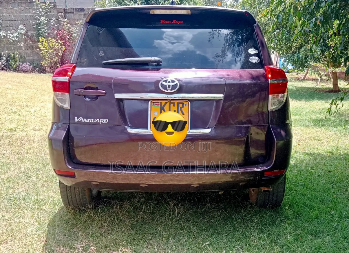 Toyota Vanguard 2011 Burgundy