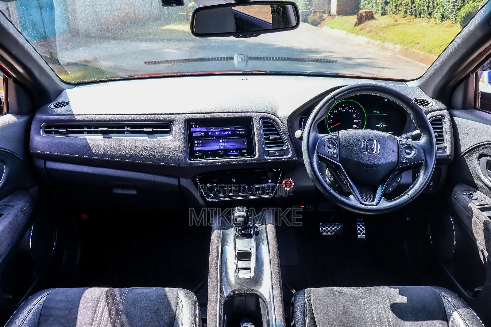 Honda Vezel 2018 Red