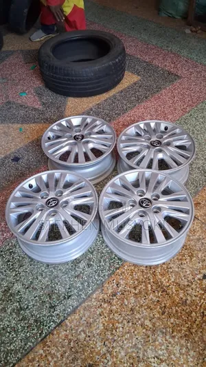 Toyota Noah,Voxy Esquire 15inch Rims