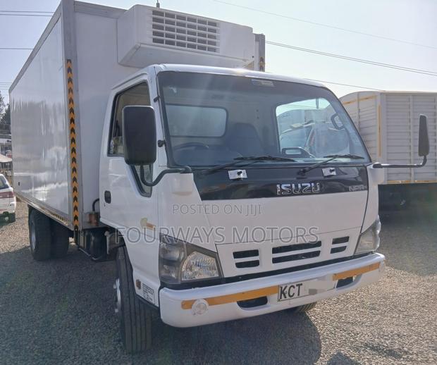 Refrigerator Truck - main view