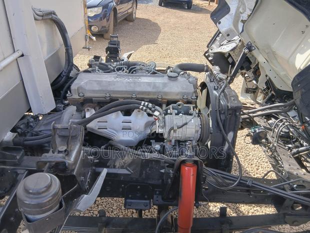 Refrigerator Truck - thumbnail 12