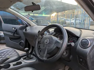 Nissan Qashqai 2010 Black