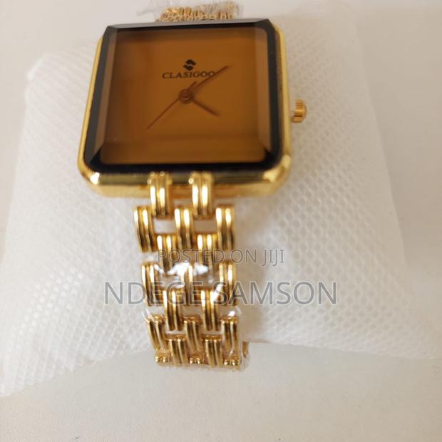 Luxurious Ladies Watches - main view