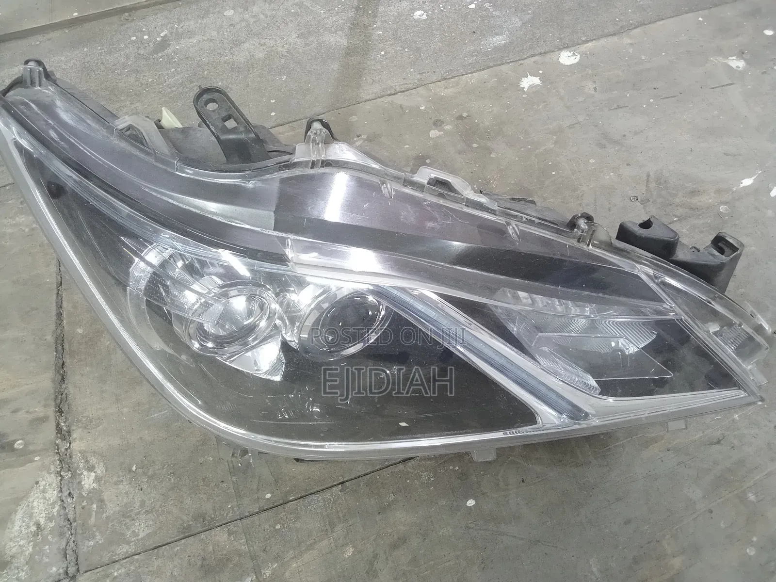 Crown Headlight