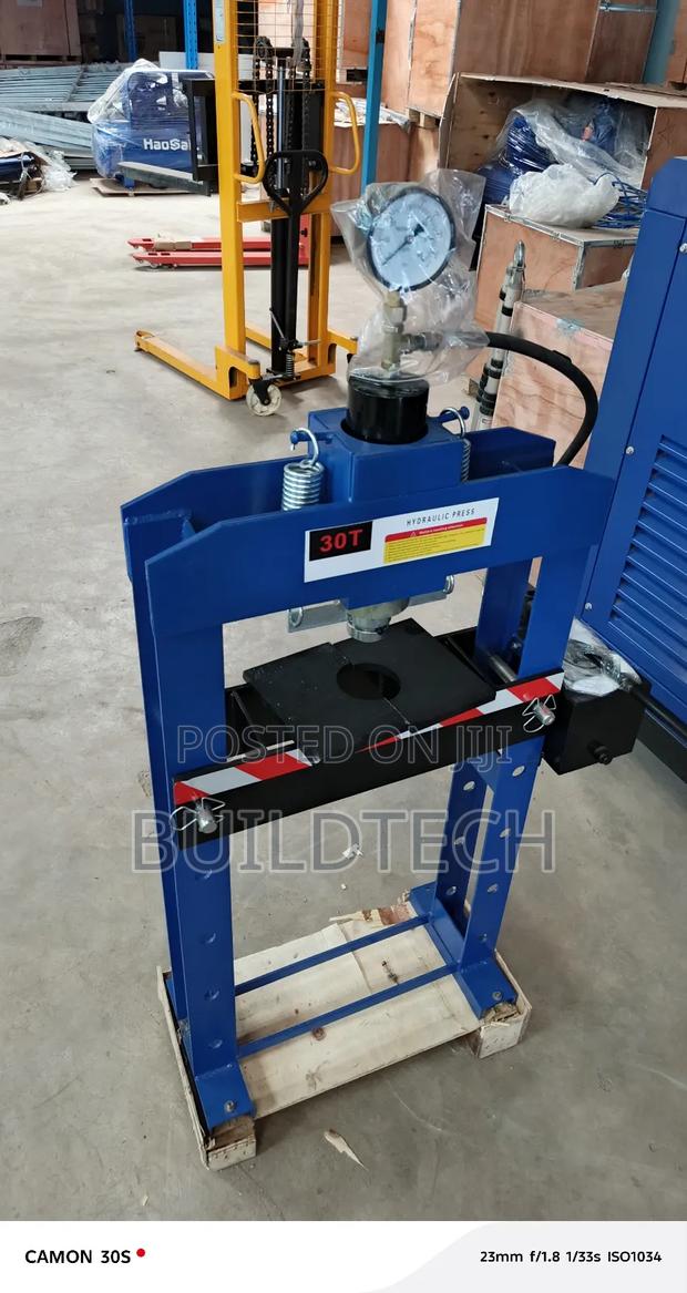 30t Adjustable Hydraulic Press