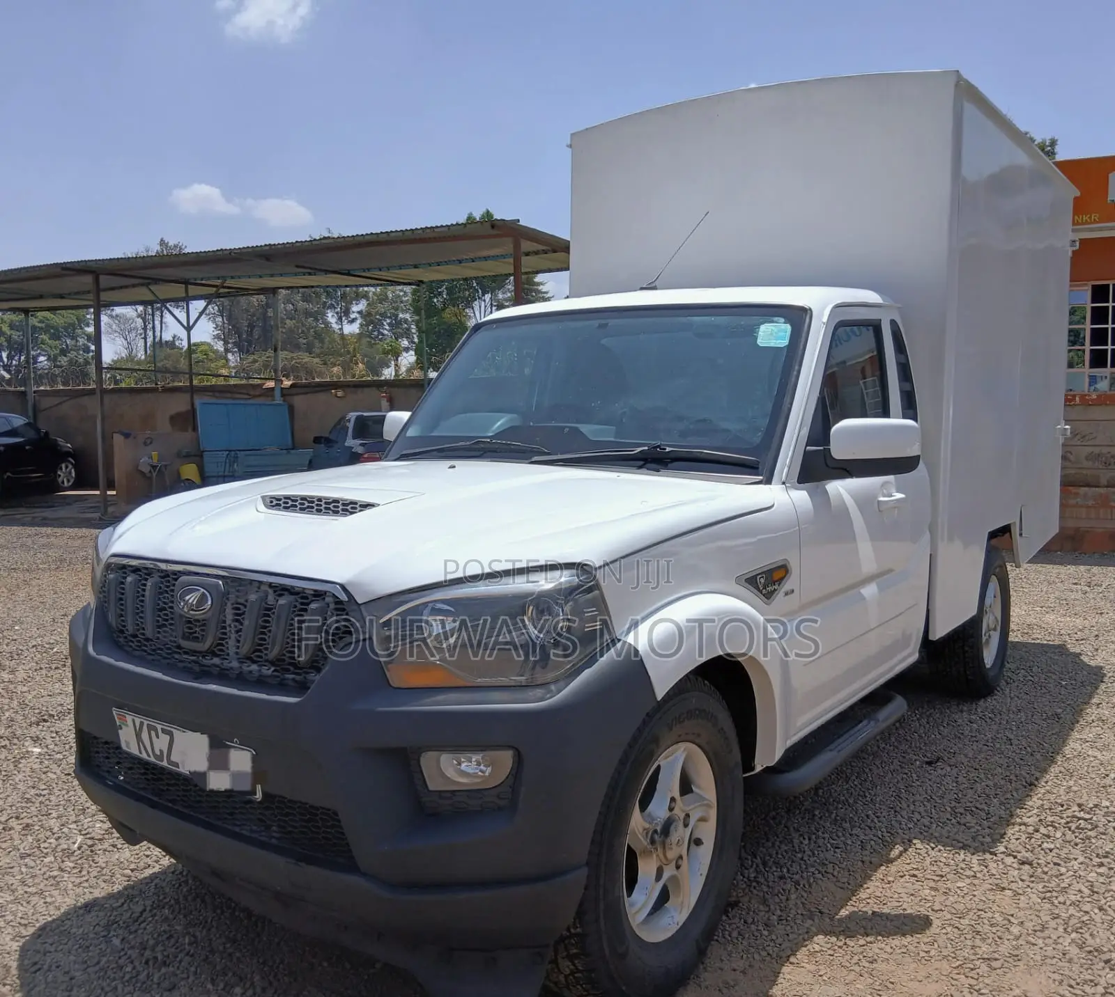 Mahindra Scorpio 2019 White