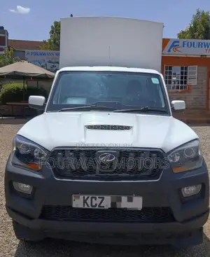 Mahindra Scorpio 2019 White