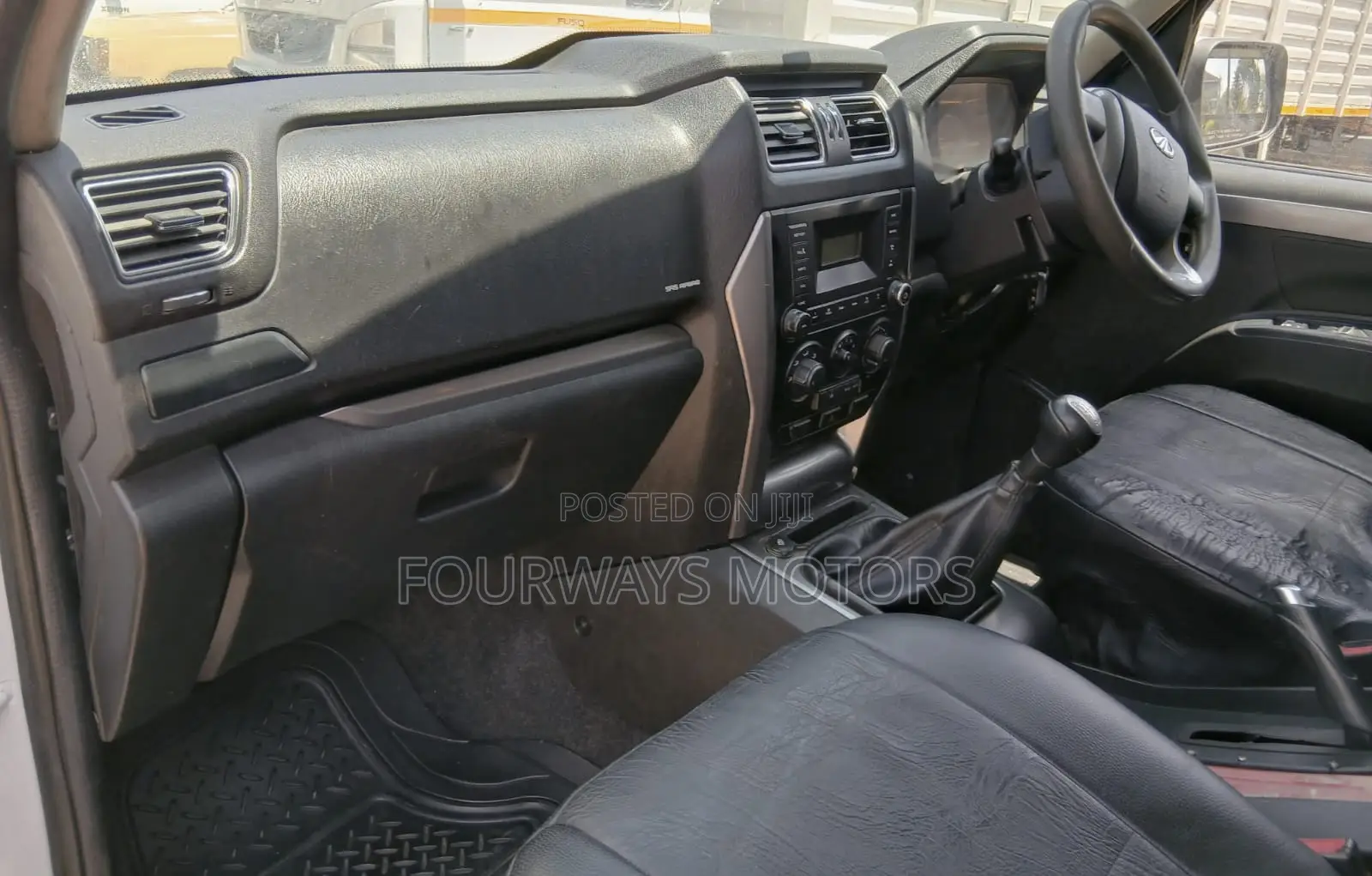 Mahindra Scorpio 2019 White