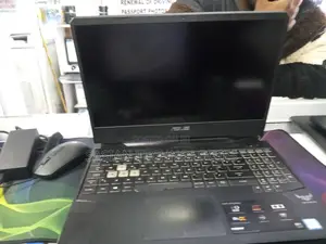 Laptop Asus TUF Gaming FX504 16GB Intel Core I7 SSD 1T