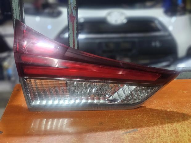 Auris 2018 Bootlight