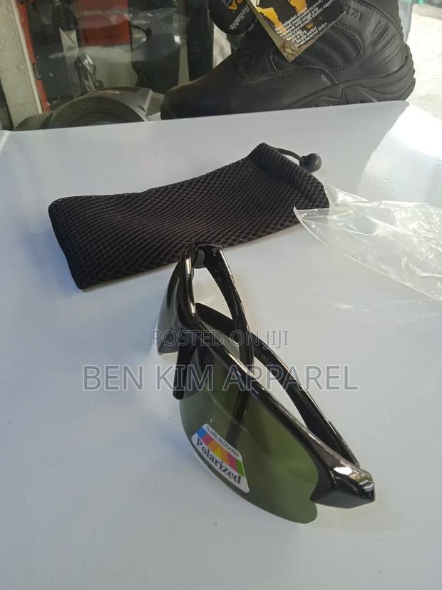 Tactical Polarized Sunglasses Uv Protection Black With Bag. - main view