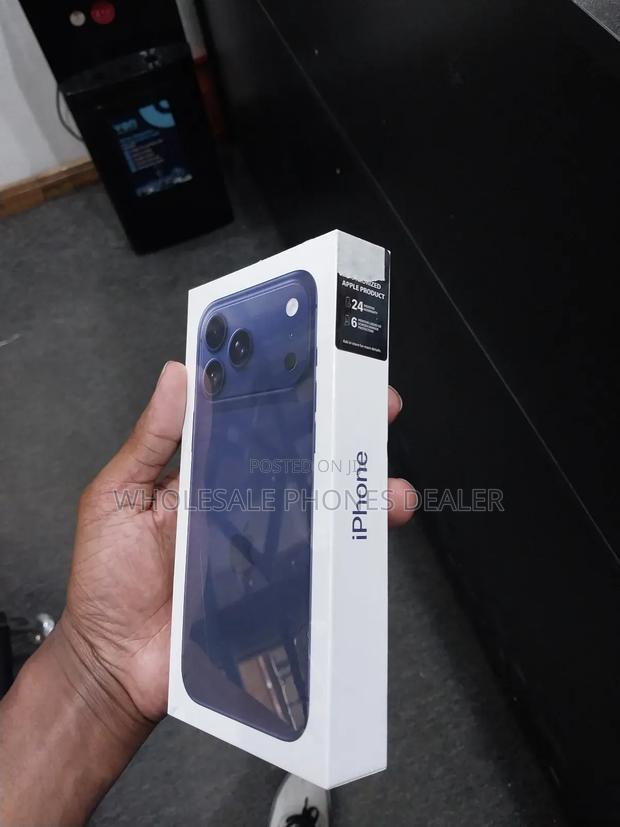 New Apple iPhone 17 Pro Max 256 GB Blue - thumbnail 2