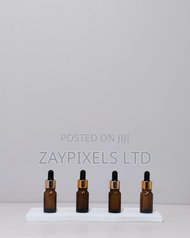 10ml Glass Bottle With Gold Black Dropper - main view