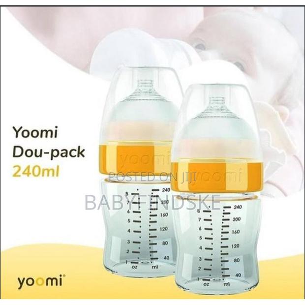 Yoomi Anti-Colic Feeding Bottles – 2 Pack (240ml Each) - thumbnail 2