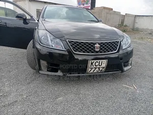 Toyota Crown 2013 Black