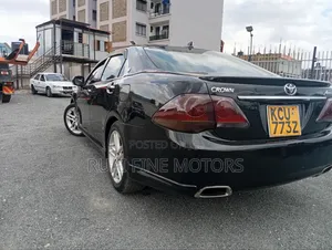 Toyota Crown 2013 Black