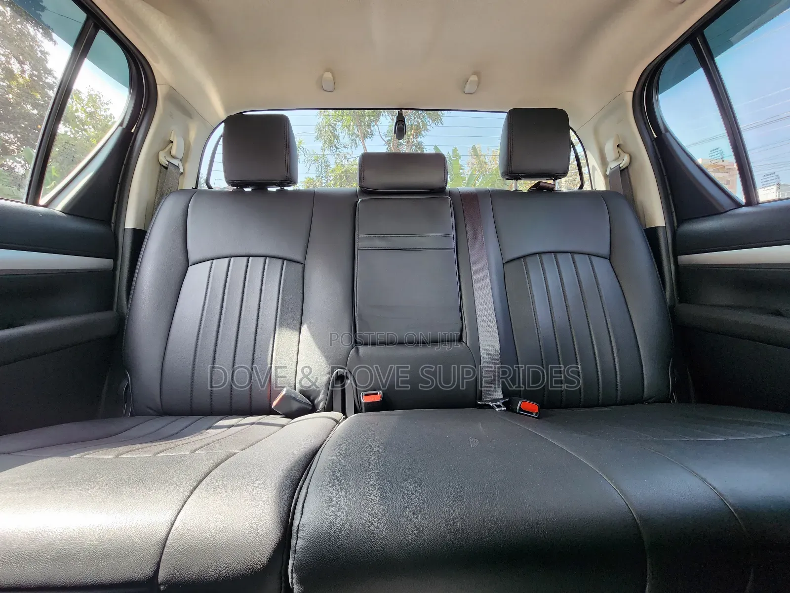 Toyota Hilux Revo Double Cab Deisel 2.4 AWD 2022 Silver