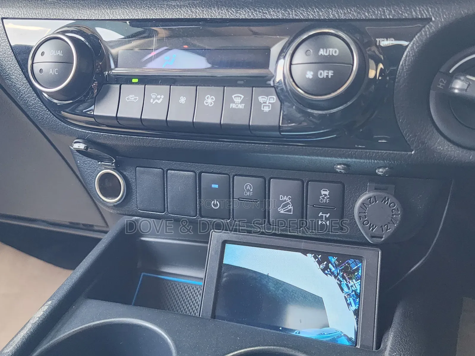Toyota Hilux Revo Double Cab Deisel 2.4 AWD 2022 Silver