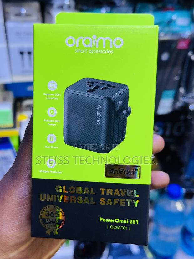 Oraimo International Adapter. - main view