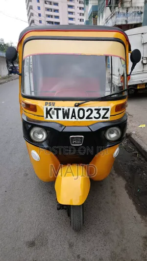 Bajaj RE 2014 Yellow