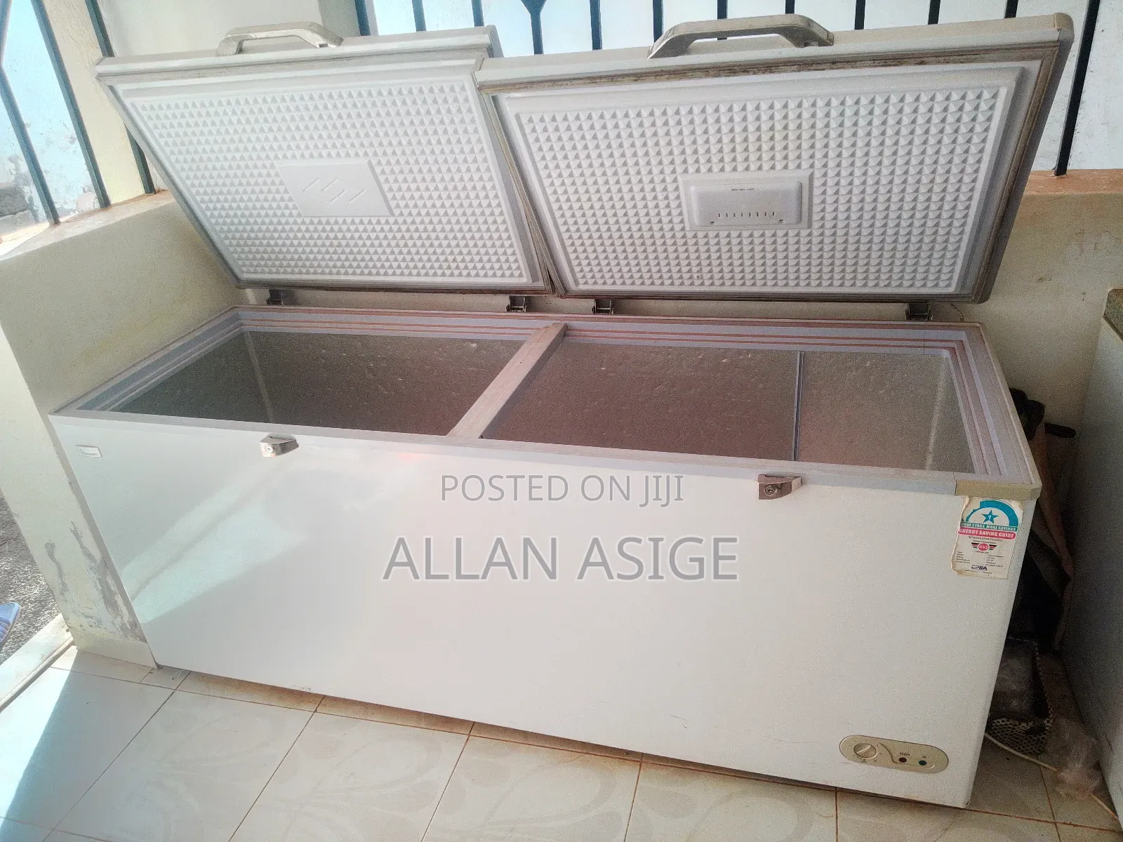 Ramton Chest Freezer 650litre .