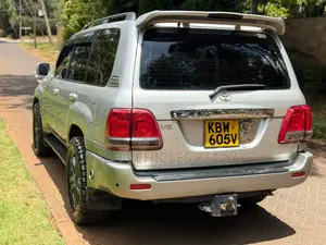 Toyota Land Cruiser 2007 Silver