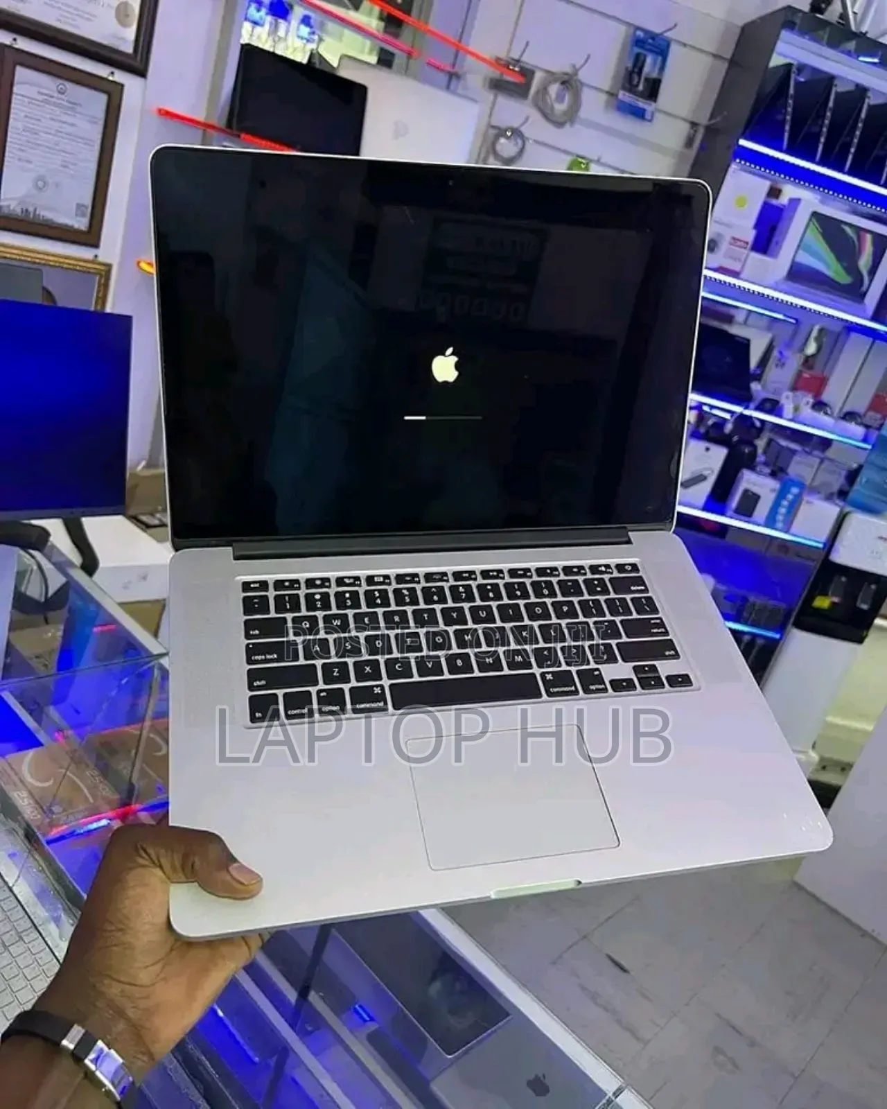 Laptop Apple MacBook 2015 16GB Intel Core I7 SSD 256GB