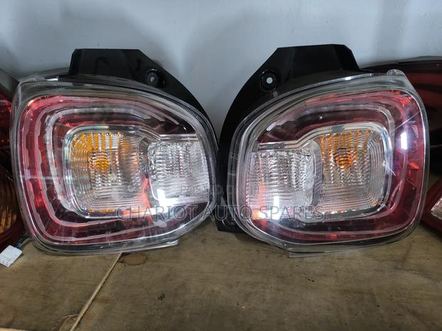 Toyota Passo 2015 Taillight - thumbnail 2