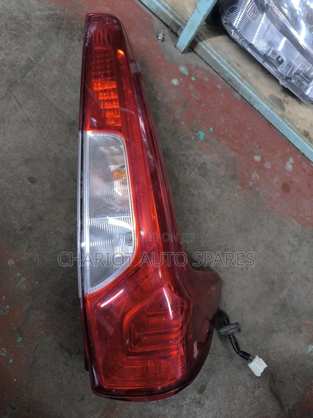 Nissan Dayz 2012 Taillight - main view